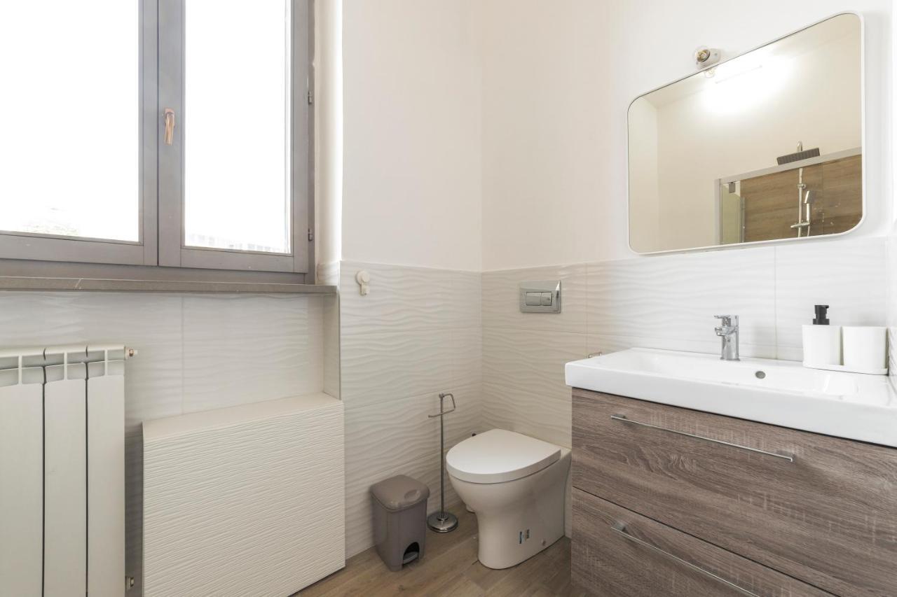 Maciachini Renovated Studio! Milano Eksteriør bilde