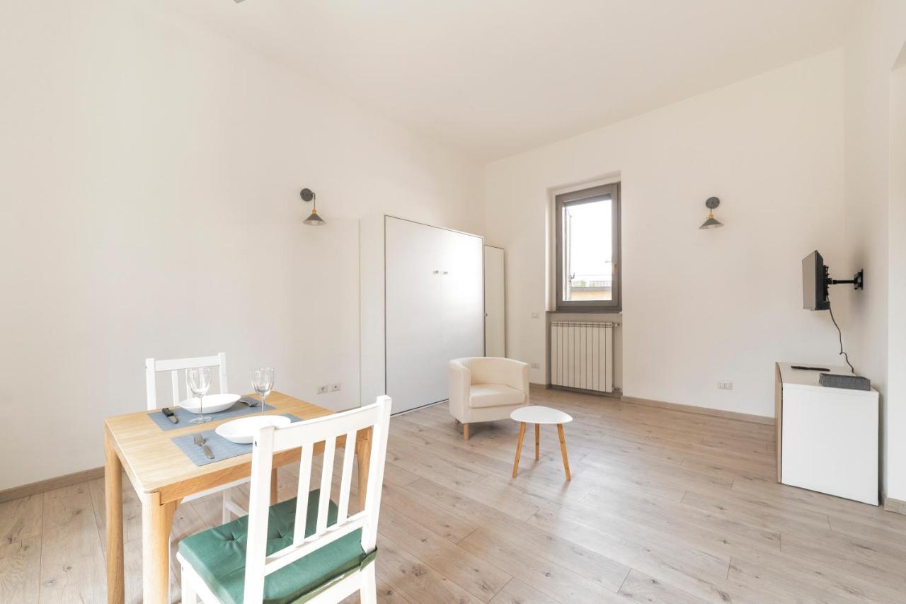 Maciachini Renovated Studio! Milano Eksteriør bilde