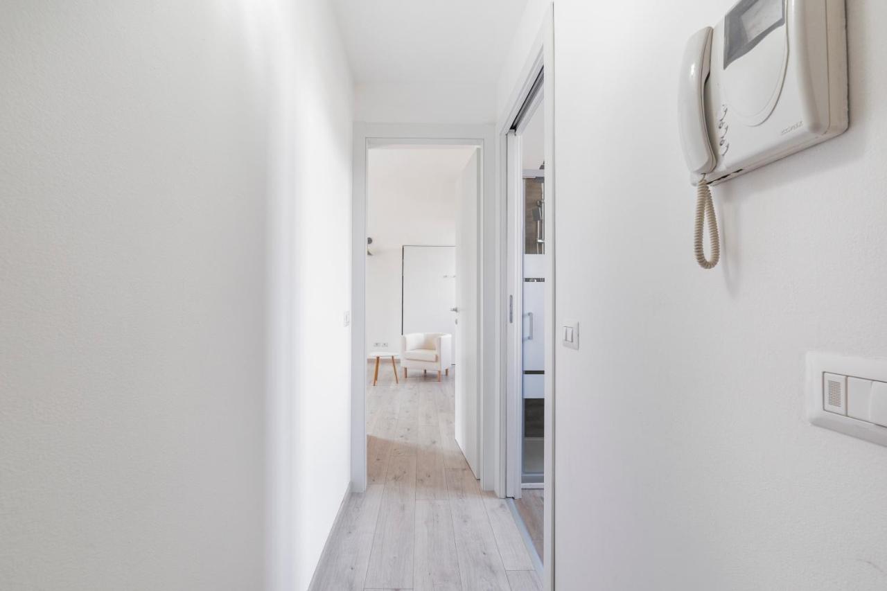 Maciachini Renovated Studio! Milano Eksteriør bilde