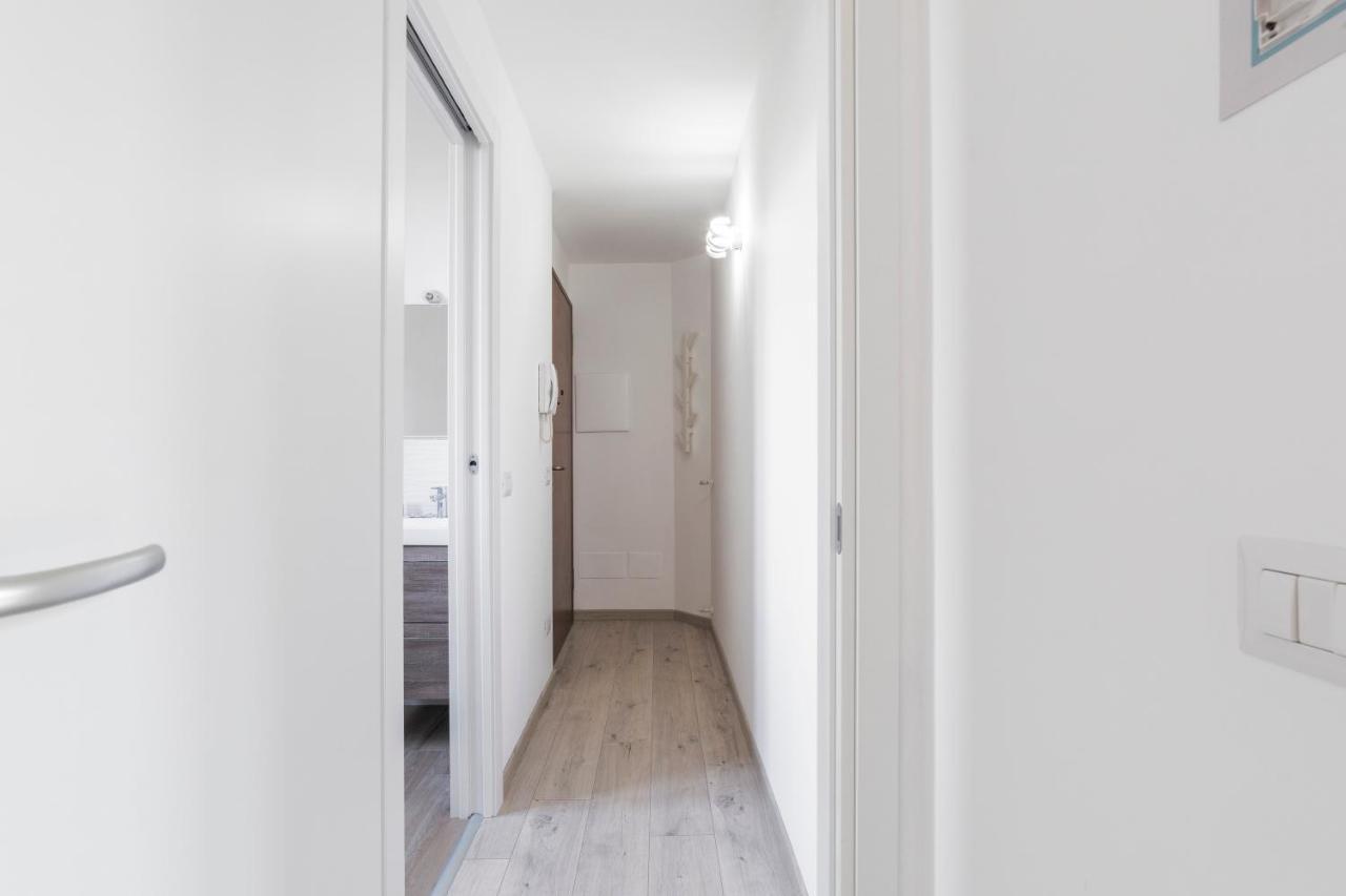 Maciachini Renovated Studio! Milano Eksteriør bilde